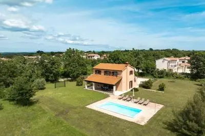 Villa Maslina by Briskva