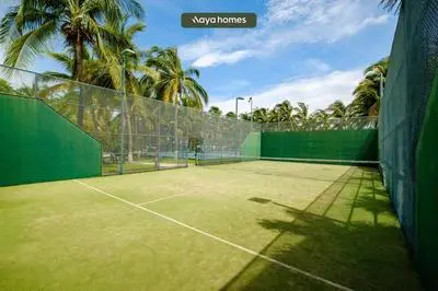 Amazing House with Private Pool - Tennis & Paddle Court