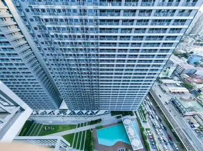 Citispace 1BR Condotel Suite at FAME Residences #FM08A