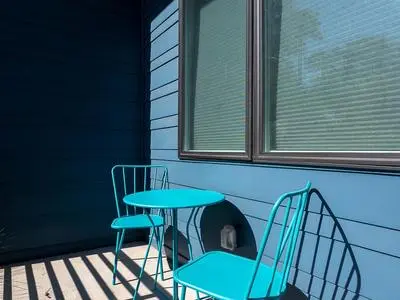 Upscale 1 King Bedroom Condo in East Austin