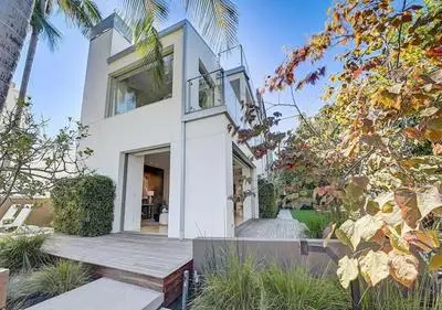 Gorgeous Three Bedroom Versatile Home