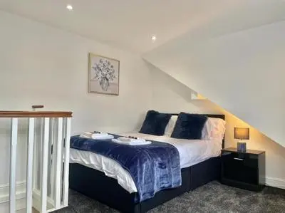 Cosy Modern Apartment - Near Leeds City Centre