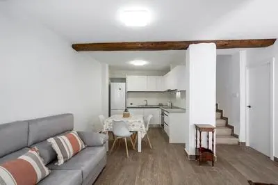 Onil Reformed Petfriendly Home with WIFI