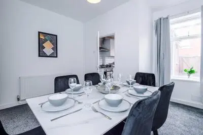 Luxurious Living 2 Bedroom Home