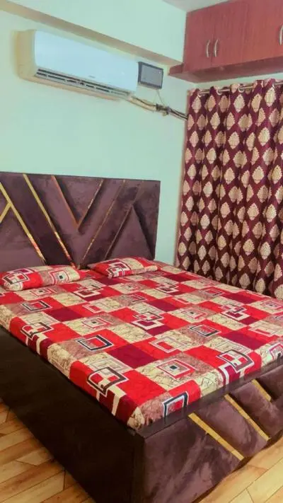Earth 2BHK Entire apartment & shared Room also with attached bathroom balcony