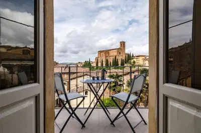 GuestHost - Stunning Church of San Domenico View