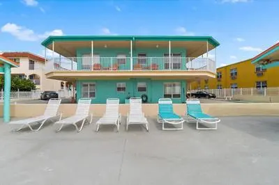 Ground Floor Beach Front Excellence SR 7