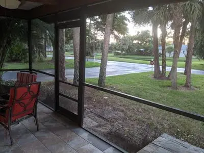 Beautiful 2bedr 2bathr villa with pool and jacuzzi, close to Siesta Key