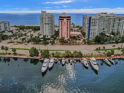 Amazing 3 bedrooms 3 bathrooms Beach Resort 1518
