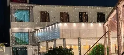 Hotel Premkunj