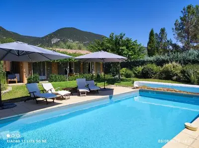 GITE AUX 4 SAISONS DU COLORADO PROVENÇAL - 3 ÉTOILES - Rustrel