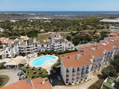 Apartment Seaview - Adorable Flat With Pool