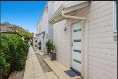 Urban Oasis Townhouse East Perth