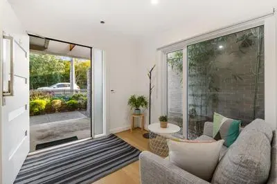 Newsom House - Stylish & Elegant Home with 4 King beds