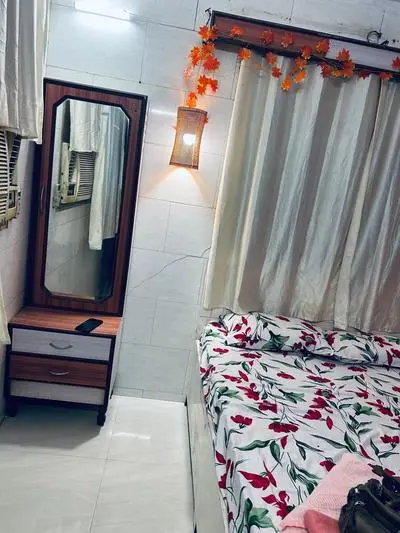 Room by the sea