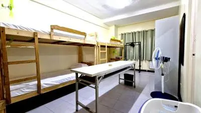 Luluys' 6-8 Person Room for Rent in Malate, Manila