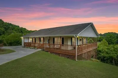 Birdsong Bungalow Wake to Nature's Song