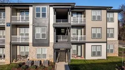 Landing at The Henry - 2 Bedrooms in Northwest Charlotte