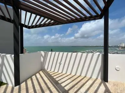 Estudio con Roof Top y Alberca vista infiniti