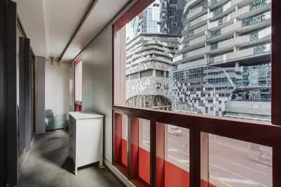 Modern Nomads CBD 2BR Retreat steps from Southern Cross Station