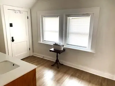 Downtown Retreat - 1BR Oasis