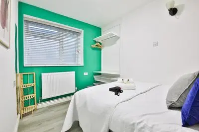 Two Bedroom Apartment Near Cardiff Bay