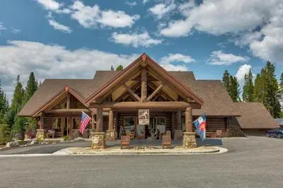 Crystal Peak Lodge #7000