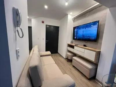 Studio de estreno Magdalena límite san Isidro