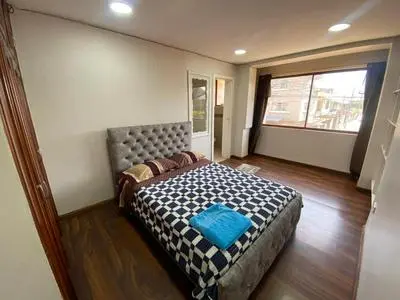 Amplio Departamento de 4 Dormitorios en Zona Exclusiva del Céntrica de Cuenca III