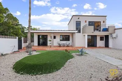 El Centenario Fully-equipped Home Steps to Beach
