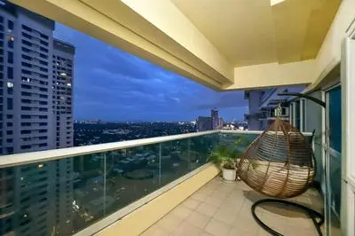 Family size Staycation in Makati with new year's firework balcony view