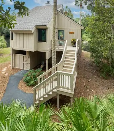 Pool and Beach Access, Lagoon Views, Bikes
