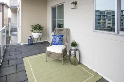 Landing at Yacht Harbor Club - 2 Bedrooms in Hayden Island Neighborhood Network