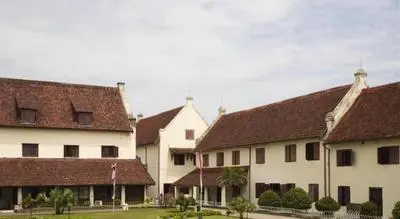 Hotel Astra Novilia