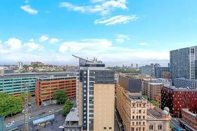 Central 4BR Duplex Apt with Terrace in Ultimo