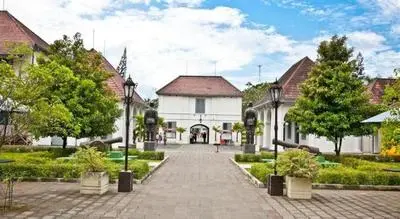 OYO 90676 Oryza Hotel