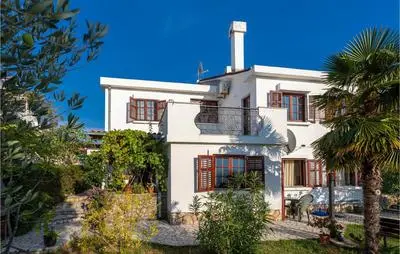 Cozy Apartment In Malinska
