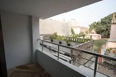 Ambricana Paying Guest House