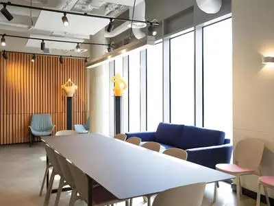 Terry Frost Budget-Friendly Ensuite Room for Students Only