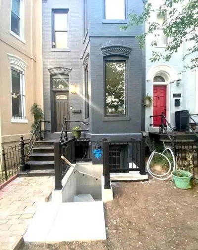 Beautiful Capitol Hill Apartment