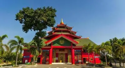OYO 235 Maumu Hotel & Lounge