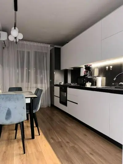 2 dormitoare, living