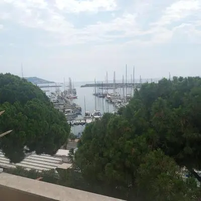 la casa del poeta fronte mare