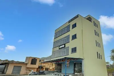 Hotel O Shree Ji Kunj