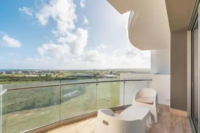 Penthouse with 3BR and pool in Cap Cana