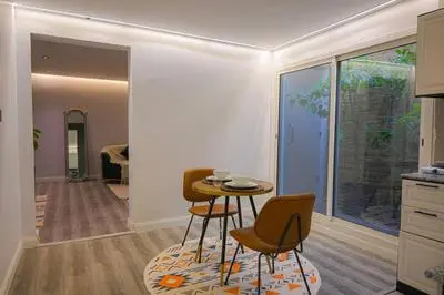 Bedroom & Living room 402 8min to Bloulevard Season Witer land