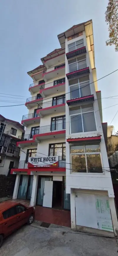 Hotel White Villa