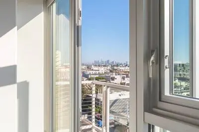 Penthouse 2BR with Jetliner Views in West Hollywood