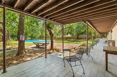 6BR Home Sleeps 14 Hot Tub Game Room