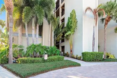 The Shores 103